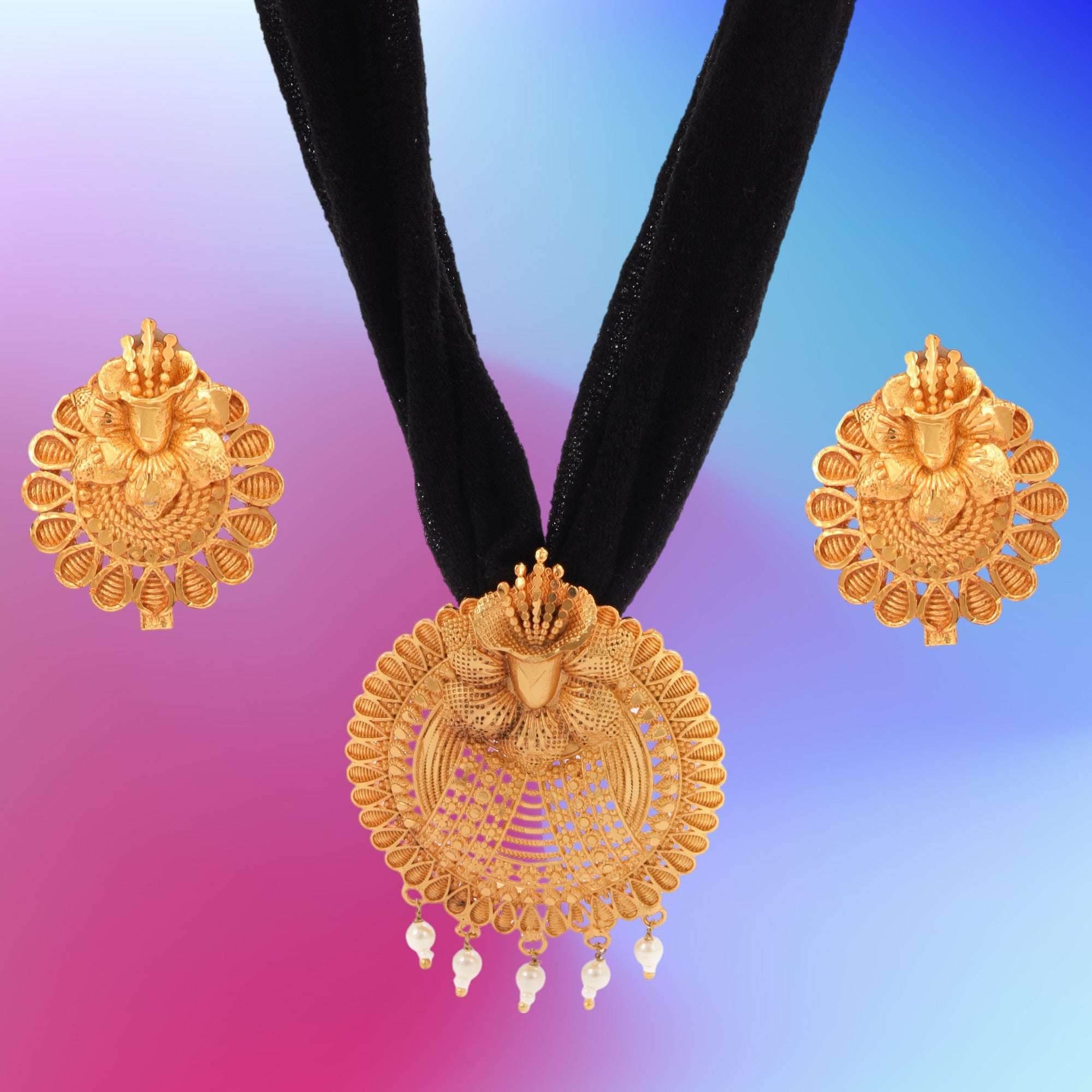 Stokins fitted Locket With Ear ring pair - Salankara Creation