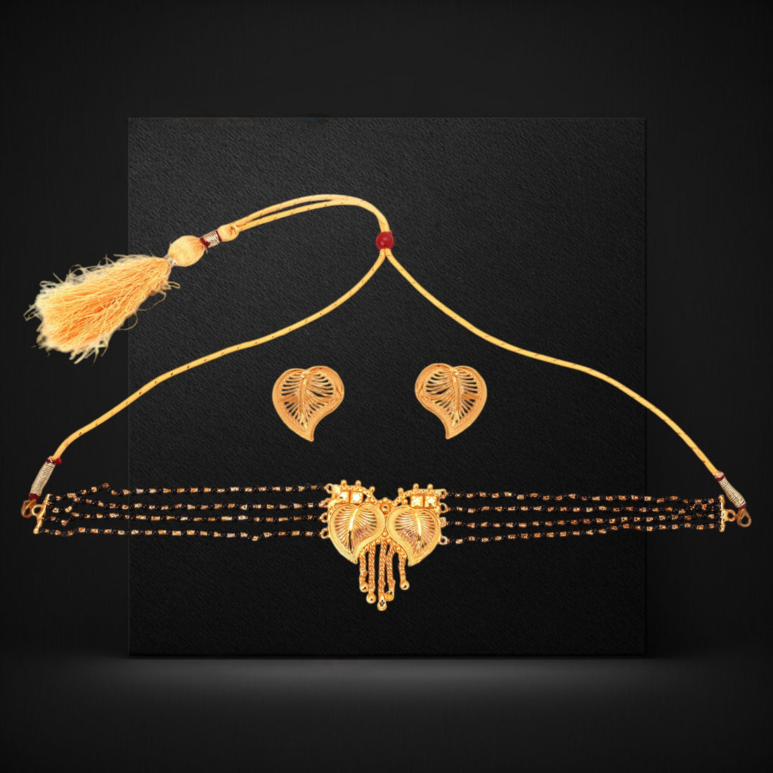 Mangal  Sutra Chocker with Ear ring Pair