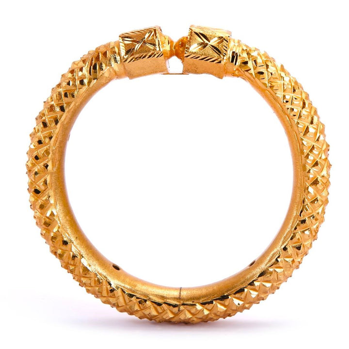 Salankara Creation Traditional Lichhi Threaded Bangles/Bala