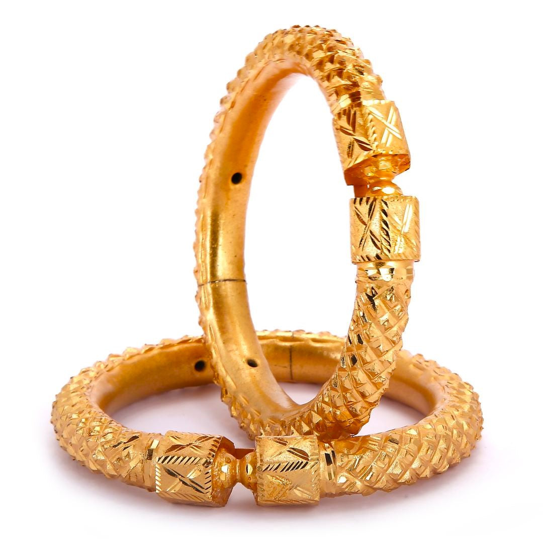 Salankara Creation Traditional Lichhi Threaded Bangles/Bala